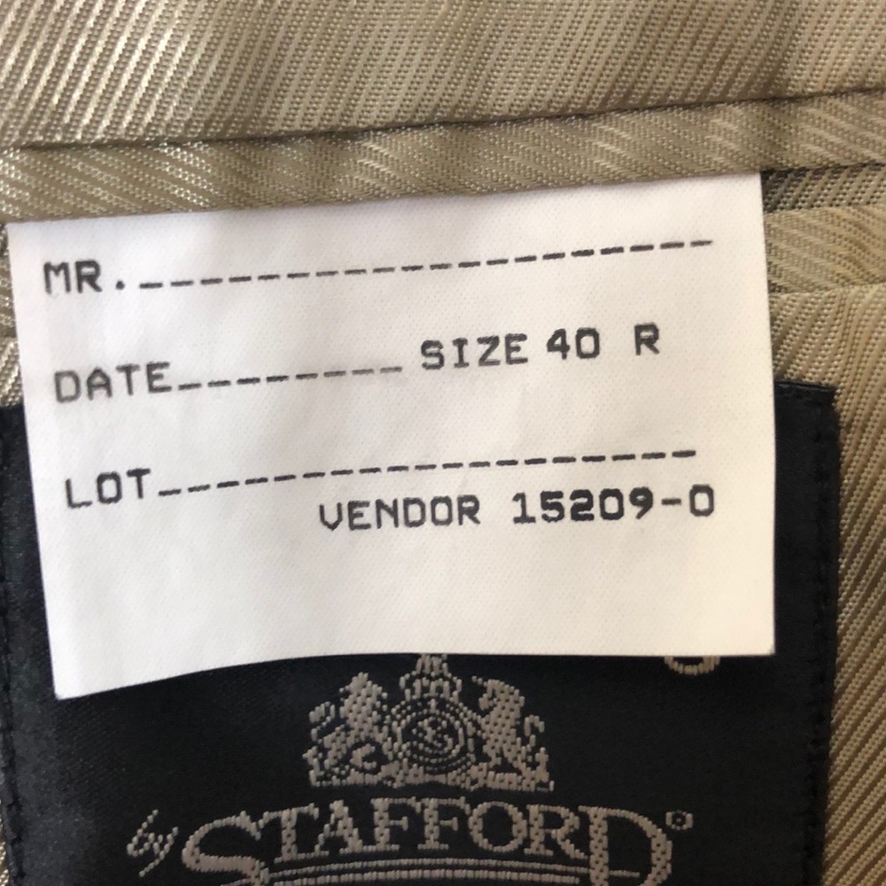 Stafford Brown & Tan Plaid 2-Button Blaze 40R - Picture 7 of 8